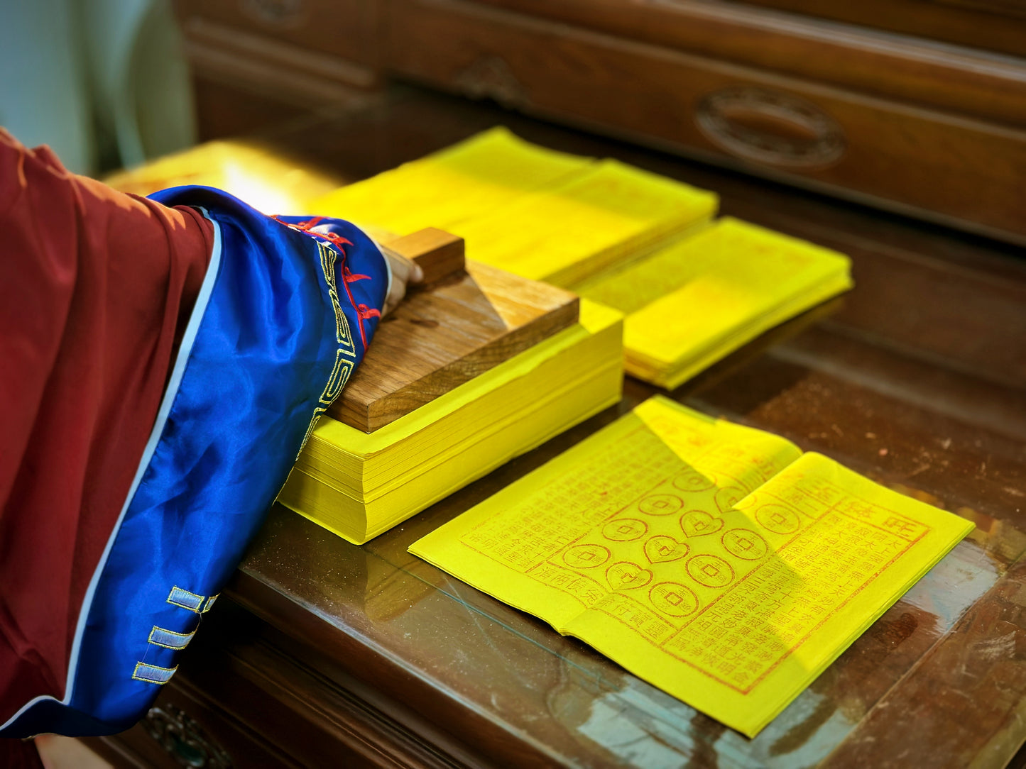 Jade Emperor Tongbao - A Sacred Offering with Profound Significance   玉皇通宝